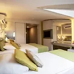 Square 4* Side