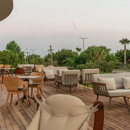 Готель Square 4*