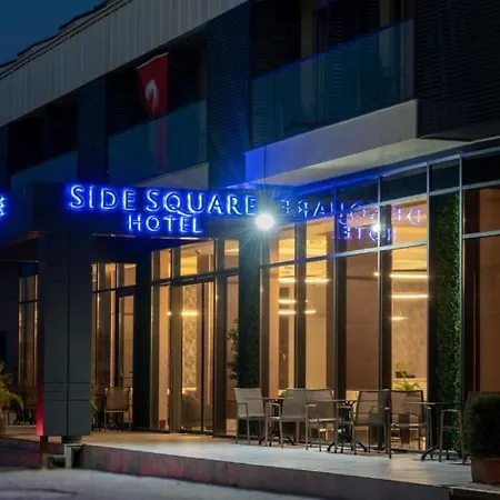 Square Hotel