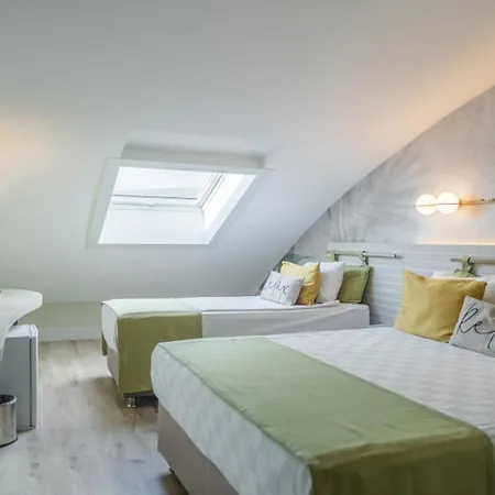 Square Готель 4*