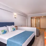 Square 4* Side